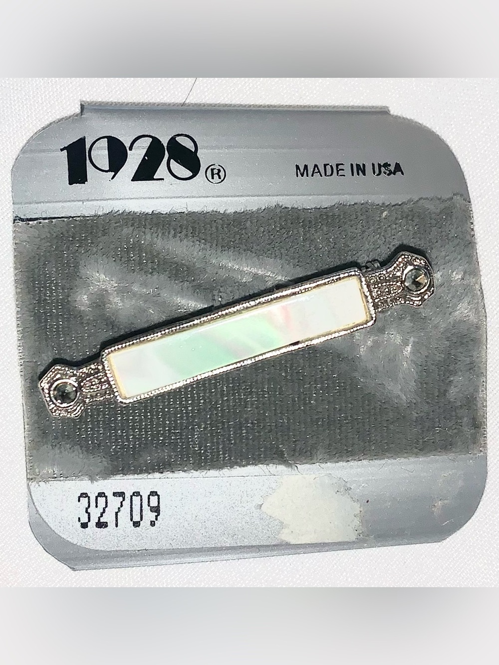 NWT Vintage 1928 Jewelry Co Mother of Pearl Bar Brooch Pin 32709